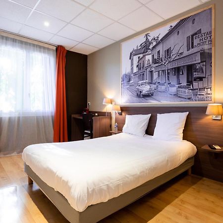 Logis Hotels Et Restaurant La Pause Rn7 La Coucourde Exterior foto
